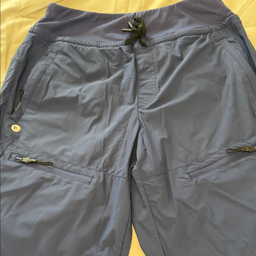 Baleaf joggers Navy Blue medium. Can be seen on Tik Tok
